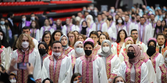 KTO Karatay’da mezuniyet coşkusu