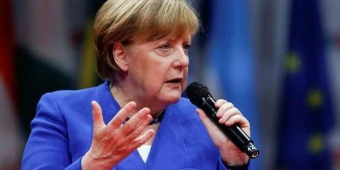 Merkel'den gider ayak kritik uyarı: Bu konuda Türkiye desteklenmeli