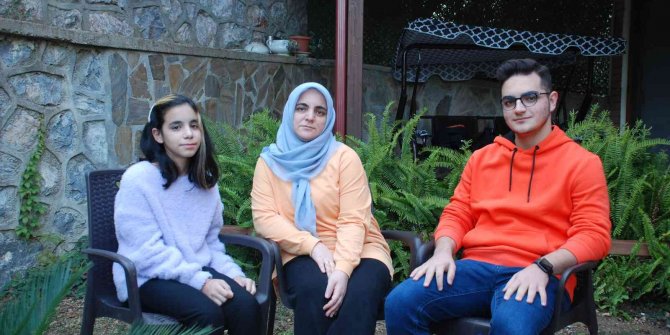 Enkazdan çıkarılan anne-kız o günü anlattı