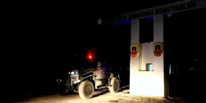 Bitlis merkezli 4 ilde terör operasyonu: 7 gözaltı