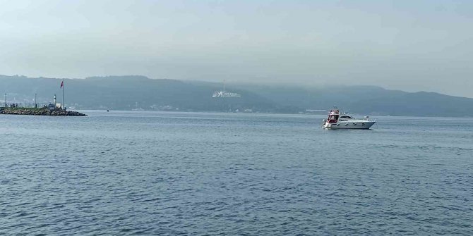 Çanakkale Boğazı 12 saat sonra yeniden gemi trafiğine açıldı