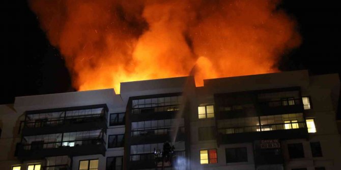İşten kovulan kapıcı giderken yangın çıkardı