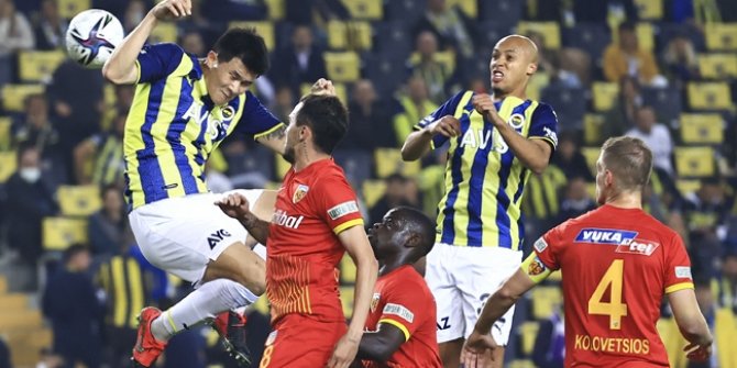Fenerbahçe puanı son saniyede kurtardı