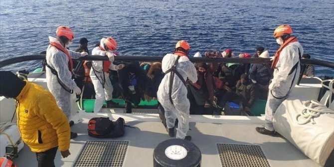Turkey rescues dozens of asylum seekers pushed by Greece