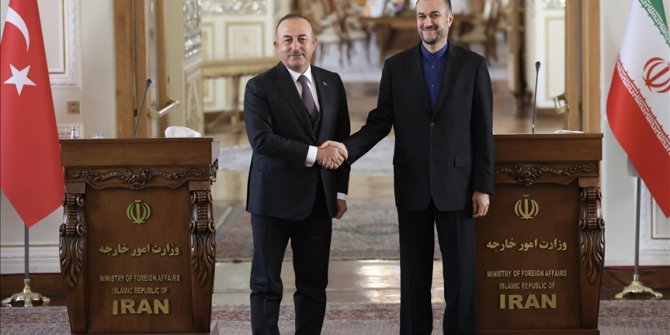 Foreign ministers of Turkey, Iran vow to bolster cooperation