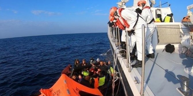 Turquie: 68 migrants irréguliers sauvés au large d'Izmir