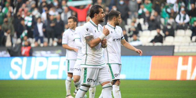 Konyaspor'da Abdülkerim'in imzası bekleniyor