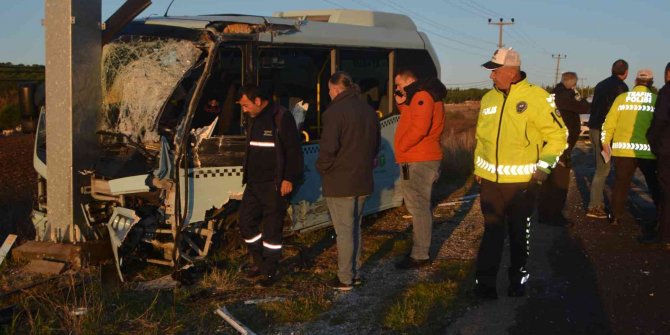 Bozuk yol ve güneş kazaya neden oldu: 10 yaralı