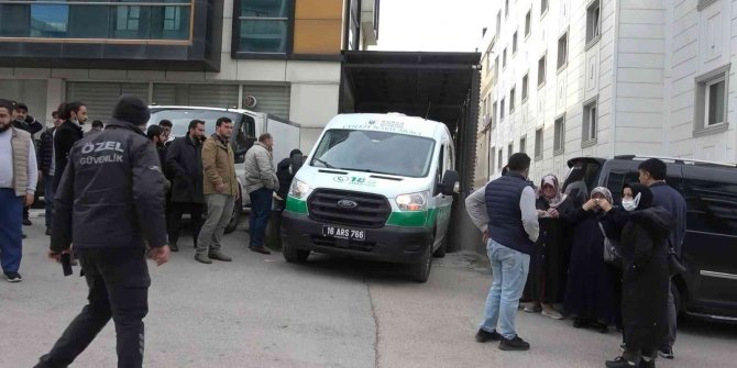 Bursa’daki kazada ölen 4 gencin cenazesi ailelerine teslim edildi