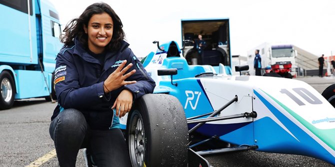 İlk Suudi kadın pilot, F1 büyükelçisi olarak atandı