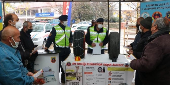 Jandarma trafik timleri, kış lastiği konusunda bilgilendirme yaptı