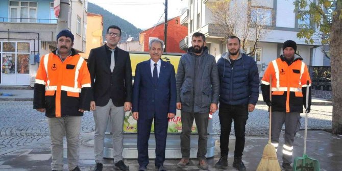 Akşehir Belediyesinden bir ilk daha yeni nesil çöp konteynerleri hizmette