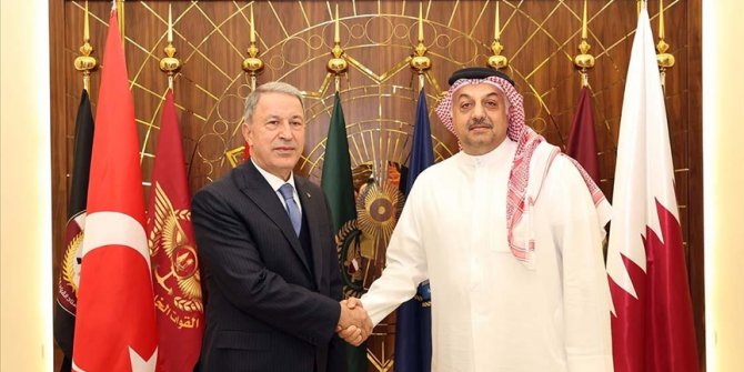 Bakan Akar, Katar Savunma Bakanı Atiyye ile görüştü