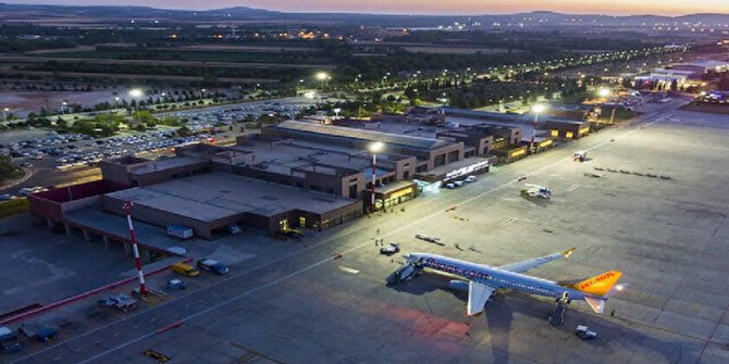 DHMİ Gaziantep Havalimanındaki ticari alanları kiraya verecek