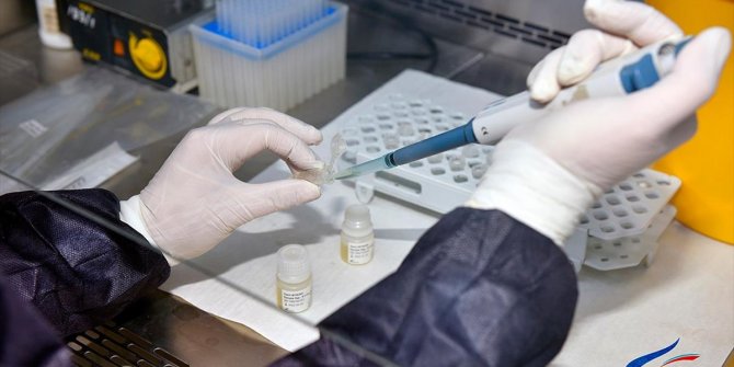 Manisa Celal Bayar Üniversitesi'nin Kovid-19 aşılarının antikor düzeyi çalışması sonuçları açıklandı