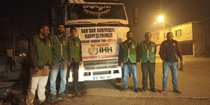 Van İHH, Suriye'deki ihtiyaç sahiplerine 2 tır yardım gönderdi