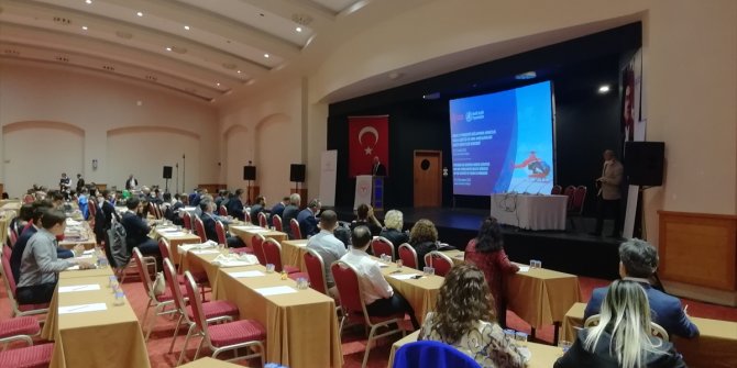 Türkiye'nin acil ve hava ambulans hizmetleri kongrede değerlendirildi