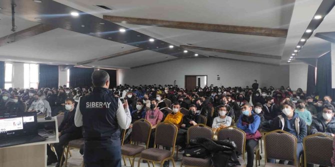 Konya Emniyetinden öğrencilere farkındalık semineri