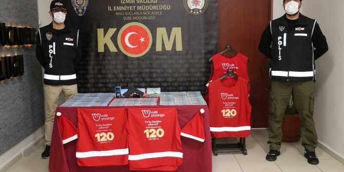 İzmir'de piyasaya sahte yılbaşı milli piyango bileti süren 4 kişi yakalandı
