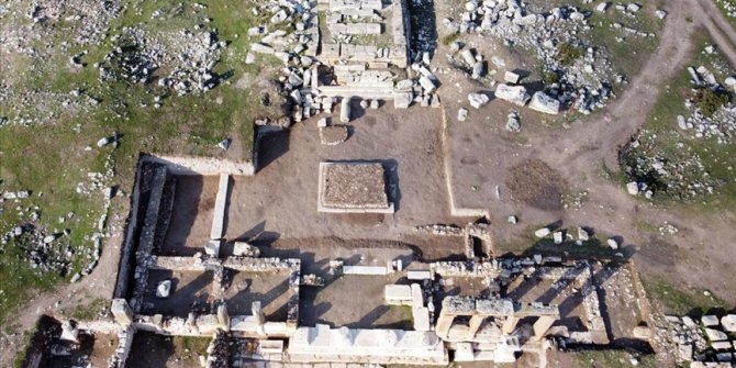 Blaundos Antik Kenti'nde "bereketin sembolü Demeter"in sunak alanı bulundu