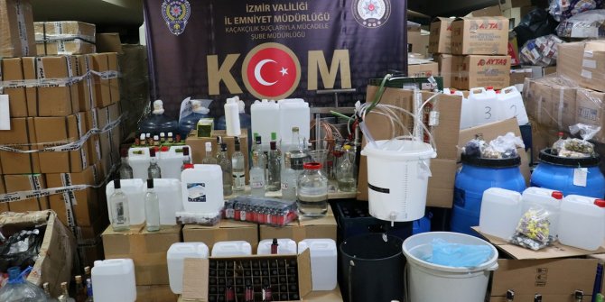 İzmir'de yaklaşık 30 ton sahte içki ele geçirildi