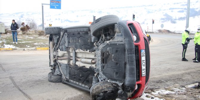 Bolu'da otomobillerin çarpıştığı kazada 4 kişi yaralandı