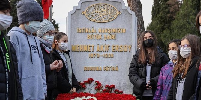 Turquie : Commémoration du 85emé anniversaire de la mort du poète de l’indépendance