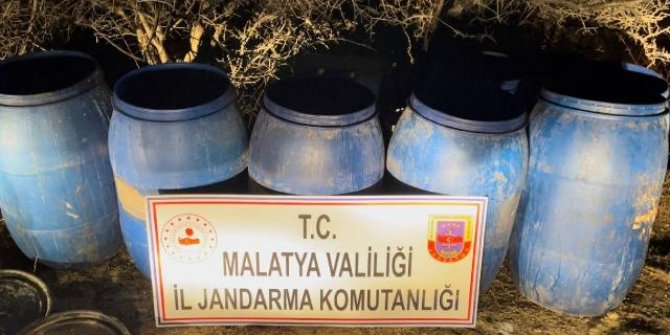 Malatya'da 2 bin litre sahte alkol ele geçirildi