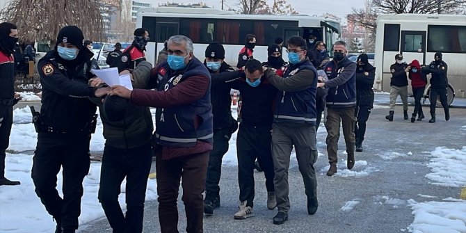 Konya'da bir kişinin öldüğü, bir kişinin yaralandığı saldırıya ilişkin 16 zanlı adliyede