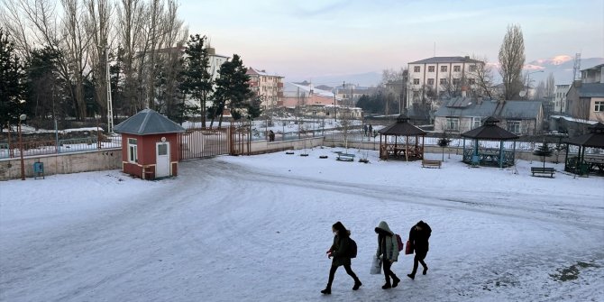 Erzurum, Ardahan, Kars ve Ağrı'da soğuk hava etkisini sürdürüyor