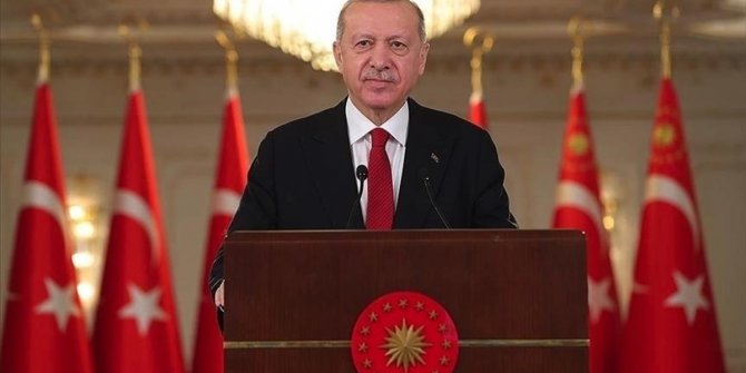 Cumhurbaşkanı Erdoğan'dan yeni yıl mesajı: Milletimize büyük ve güçlü Türkiye'yi taahhüt ediyoruz