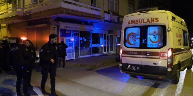 GÜNCELLEME - Adana'da kavgaya müdahale eden polisi bıçakla yaralayan şüpheli yakalandı