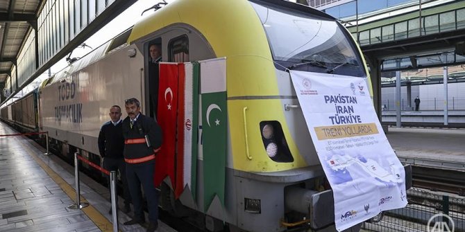 La Turquie accueille un train de fret reliant le Pakistan, l’Iran et la Turquie