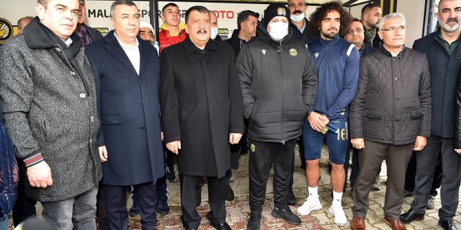 Malatya Büyükşehir Belediye Başkanı Gürkan'dan Yeni Malatyaspor'a destek ziyareti