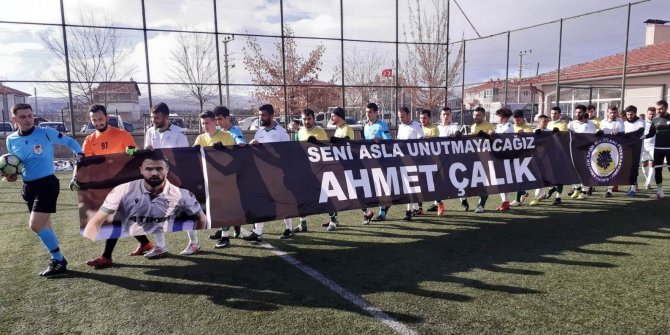 Konya'da amatörler Ahmet Çalık'ı andı
