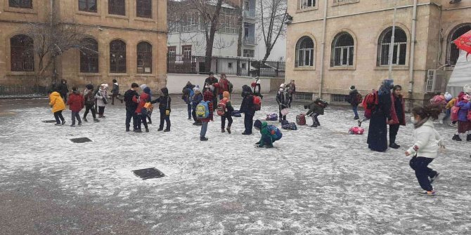 Adıyaman’da okullara 2 gün kar tatili