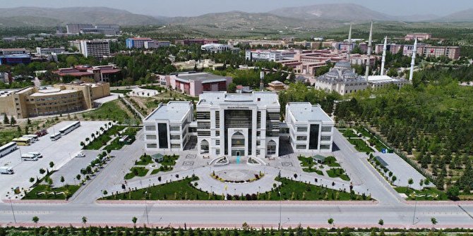 Kampüs içerisindeki ticari alanlar kiraya verilecek