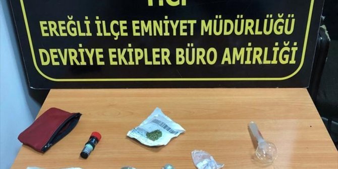 Konya'da uyuşturucu sattıkları belirlenen 3 kişi tutuklandı