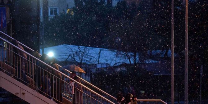 İstanbul’da kar yağışı etkili oluyor