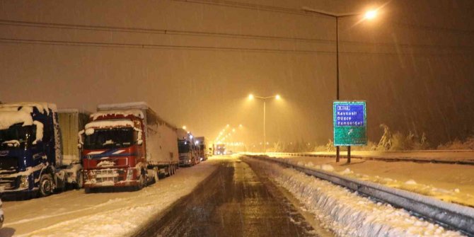 TEM’de trafik Bolu Tüneli’nden Düzce’ye ulaştı