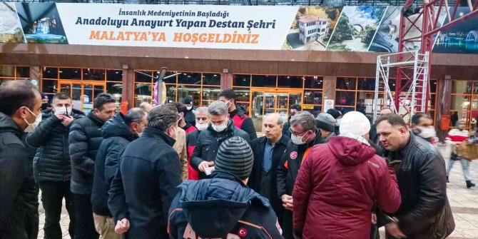 Malatya’da binden fazla kişi yurtlara yerleştirildi