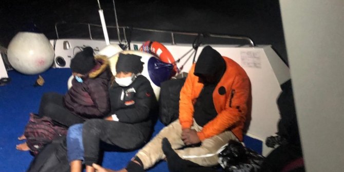 Çanakkale açıklarında 6 düzensiz göçmen kurtarıldı