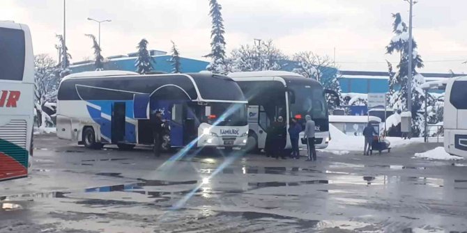 TEM otoyolunun açılmasıyla otobüsler yolculuklarına devam etti