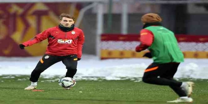 Galatasaray, önce statta sonra tesislerde çalıştı