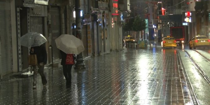 İstanbul’da yağmur etkili oluyor