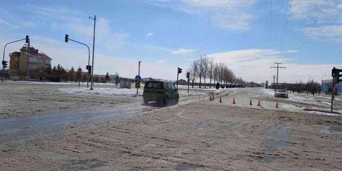 Konya’da şehirler arası yollar ulaşıma açıldı