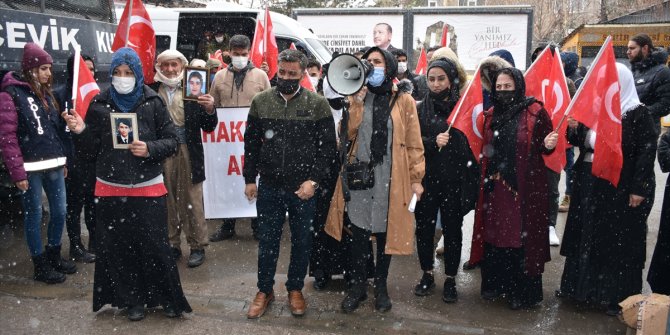 Terör mağduru aileler HDP İl Başkanlığı önündeki eylemini sürdürdü