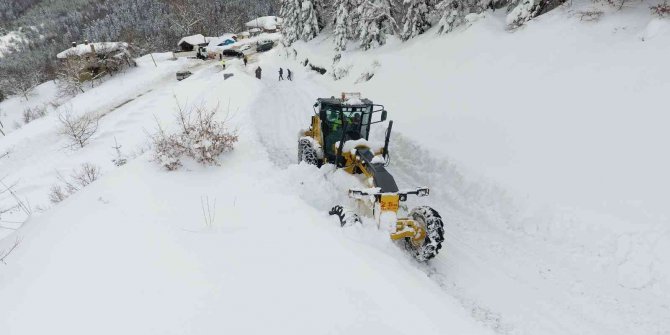 Sinop’ta kar nedeniyle 19 köy yolu kapalı