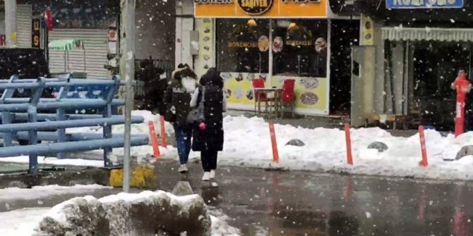 İstanbul’da kar yağışı yeniden başladı