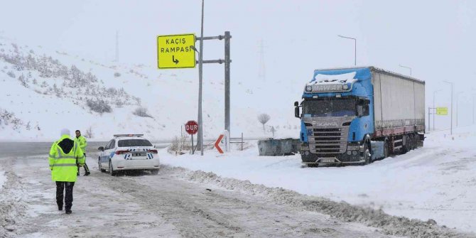 Doğu Anadolu’da kuvvetli kar yağışı